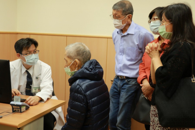 暴瘦變黃查出胰臟癌 九旬翁堅持開刀康復出院